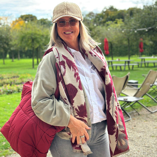 By Have a Pico - Sjaal met bladprint - Bordeaux